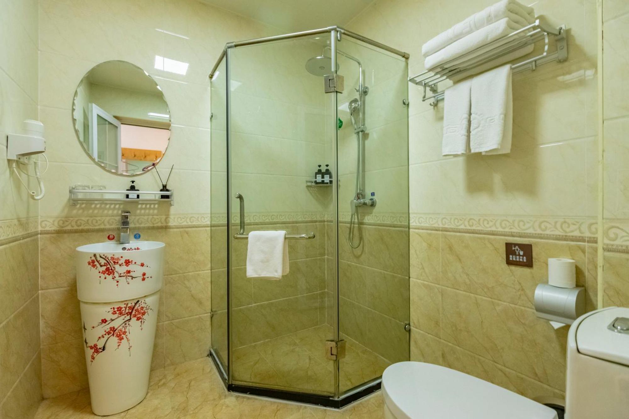 Happy Dragon City Center Alley Hotel -In The City Center With Big Window&Heater, Ticket Service&Free Coffee&Food Recommendation,Near Tian Anmen Forbiddencity,Easy To Get Traditional Walking Area&Shichahai Beijing Eksteriør billede